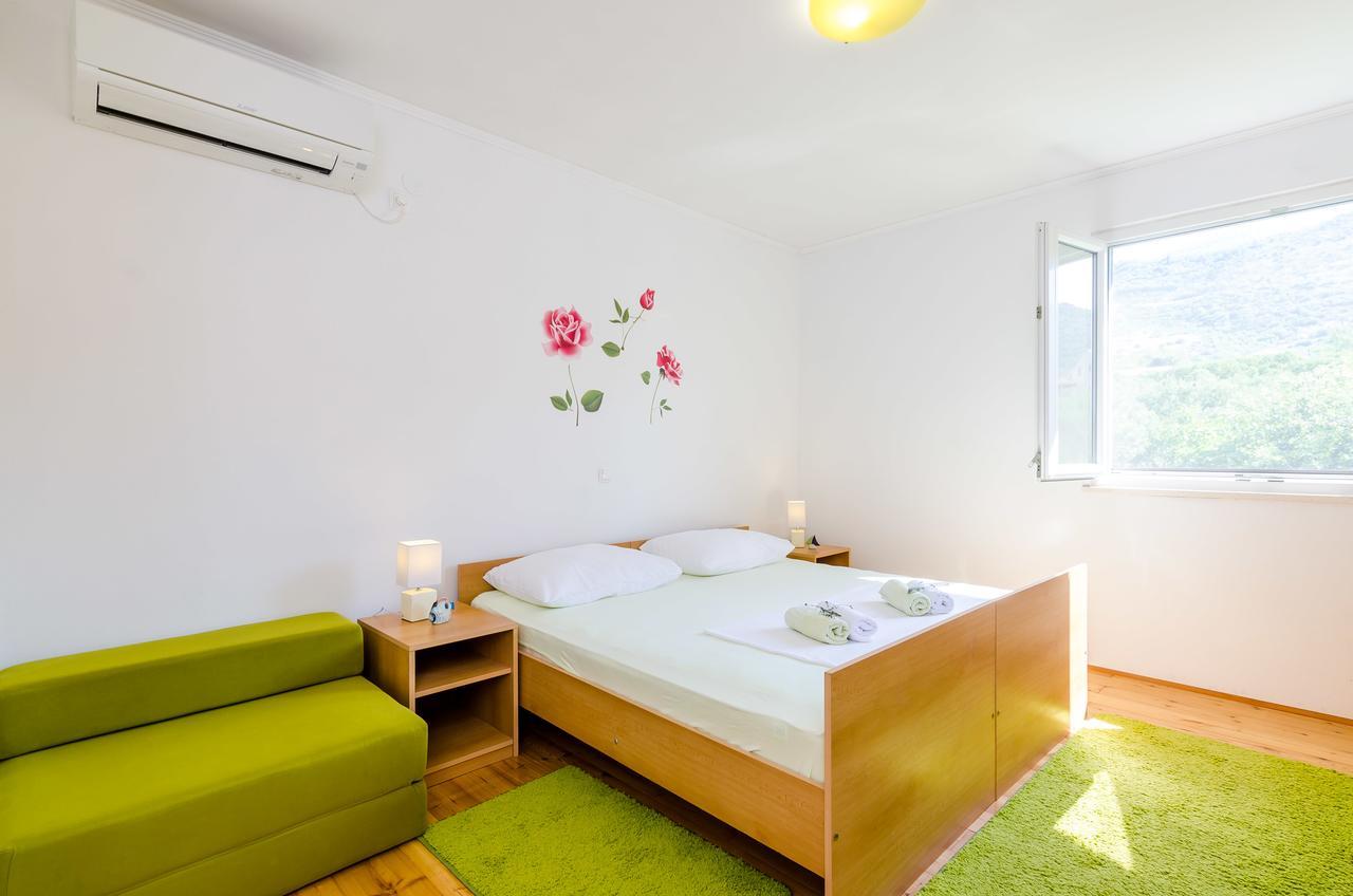 Apartment & Rooms Mazdin Banići Exterior foto